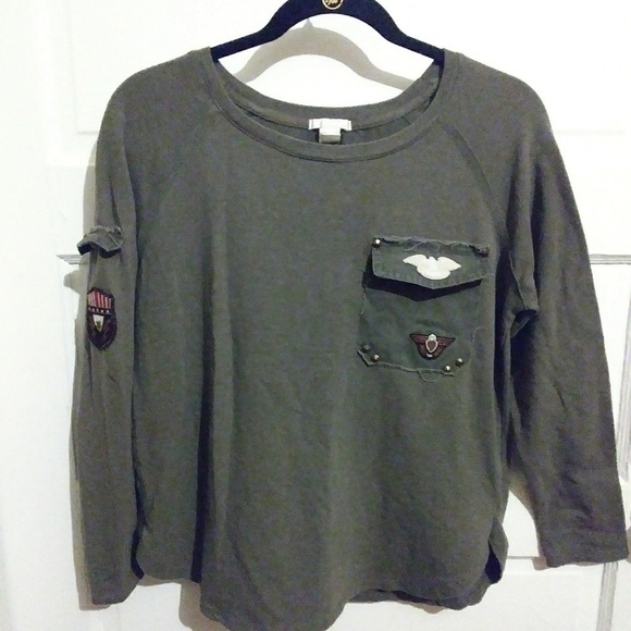Forever 21 Tops - Forever 21 Long sleeve shirt